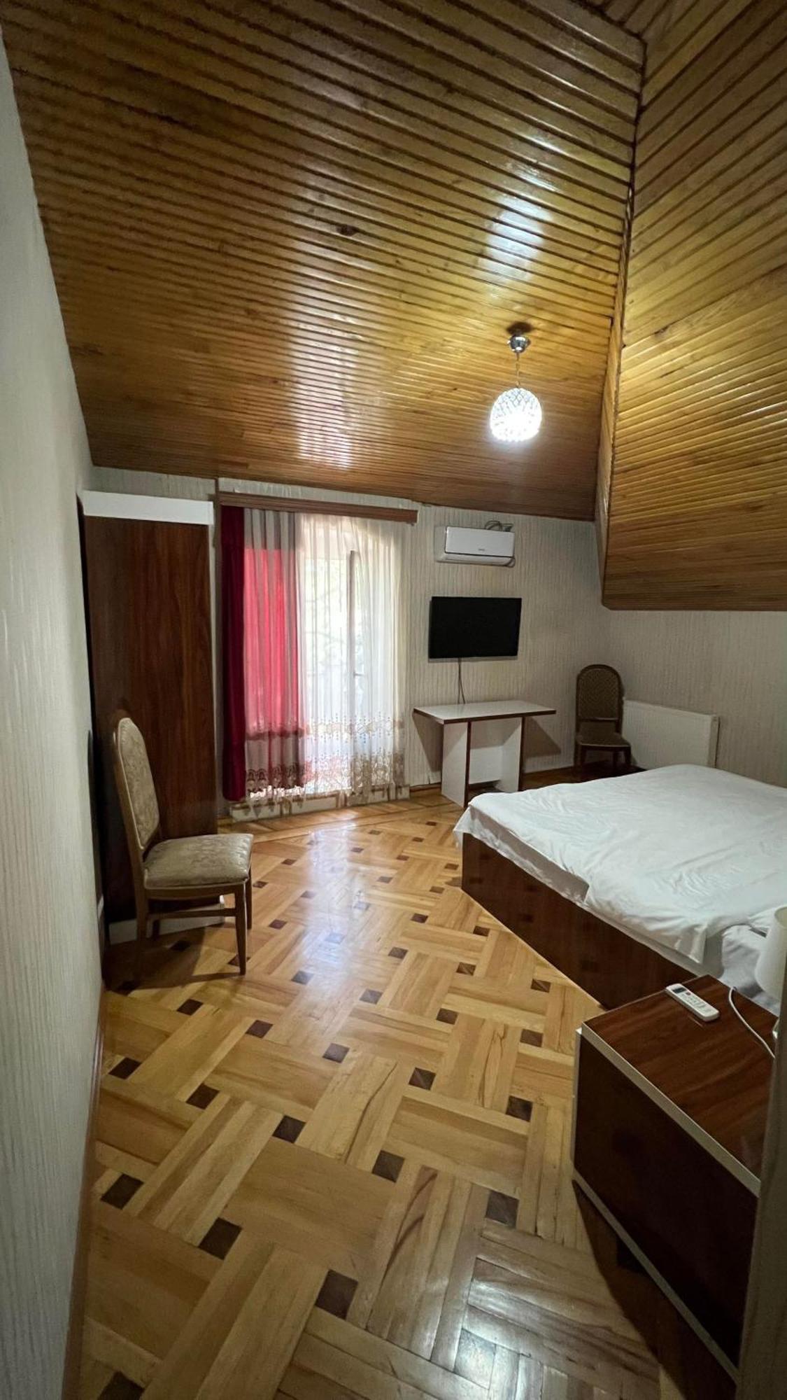 Marco Polo Hotell Kutaisi Exteriör bild