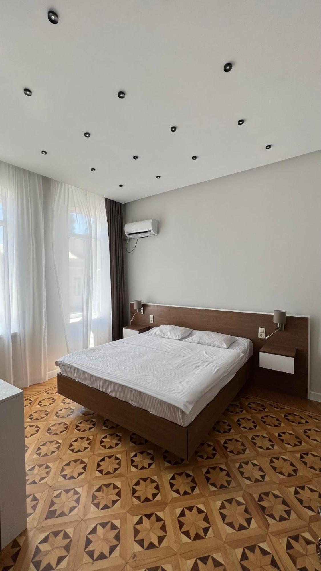 Marco Polo Hotell Kutaisi Rum bild