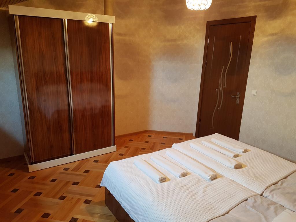 Marco Polo Hotell Kutaisi Exteriör bild